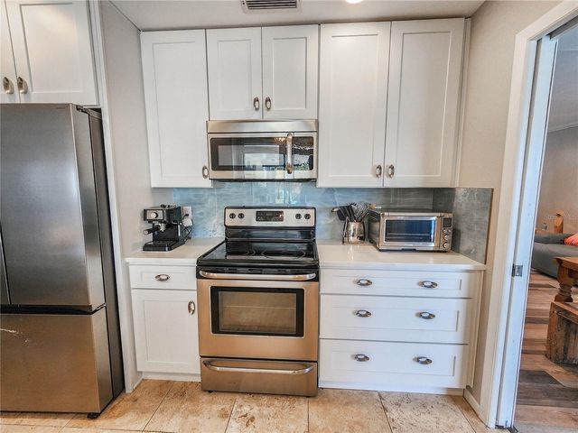 24 CLARIDGE COURT S, Palm Coast, FL 32137