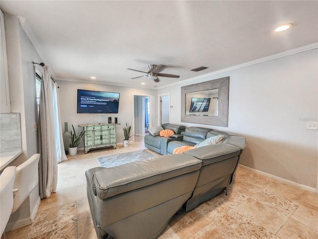 24 CLARIDGE COURT S, Palm Coast, FL 32137