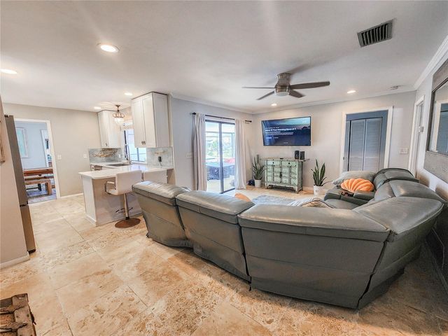 24 CLARIDGE COURT S, Palm Coast, FL 32137