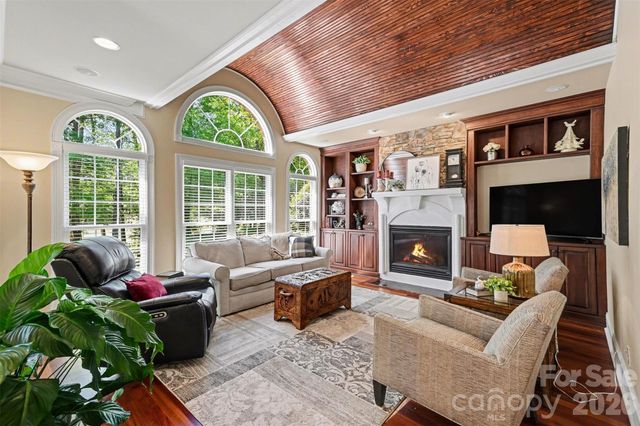 7806 Turnberry Lane, Stanley, NC 28164