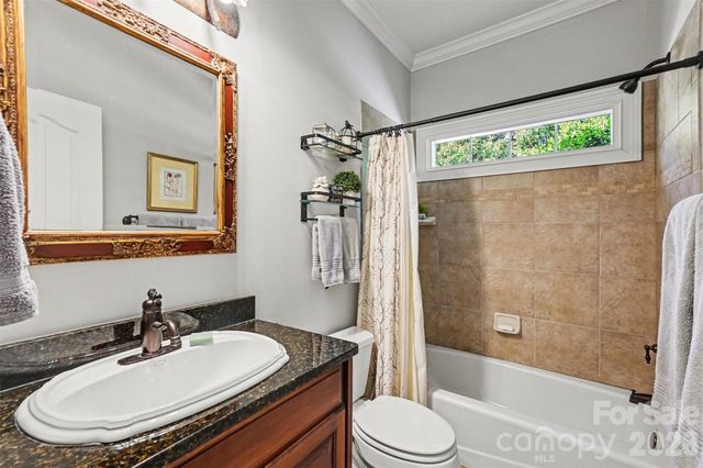 7806 Turnberry Lane, Stanley, NC 28164