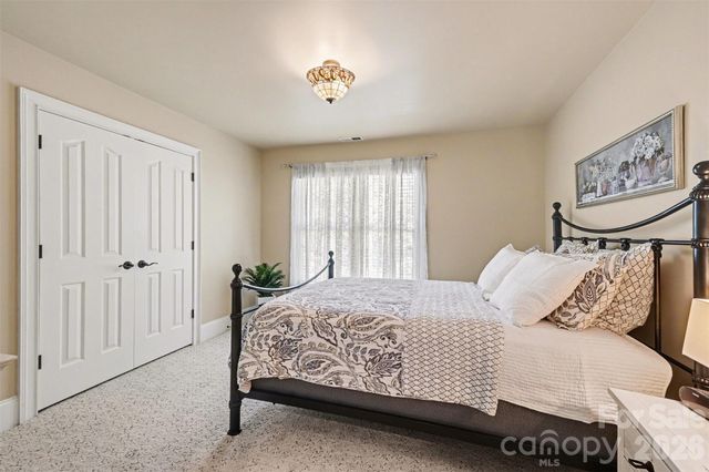 7806 Turnberry Lane, Stanley, NC 28164