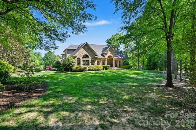 7806 Turnberry Lane, Stanley, NC 28164