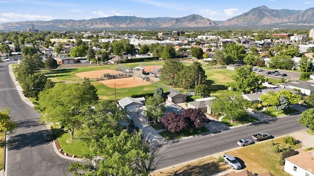 42 W CREEK DR, Salt Lake City, UT 84107