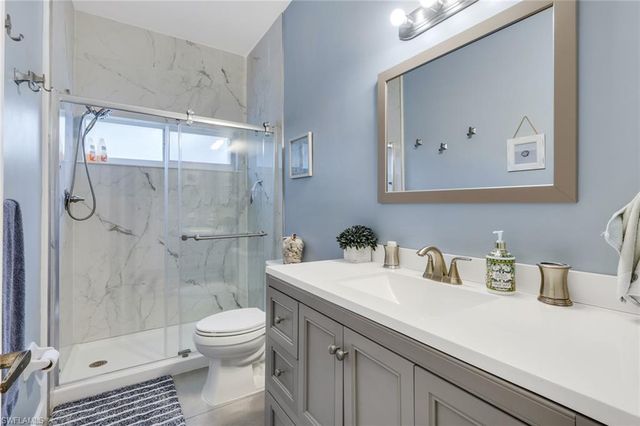 977 Briarwood BLVD, Naples, FL 34104