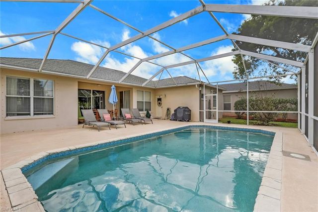 977 Briarwood BLVD, Naples, FL 34104