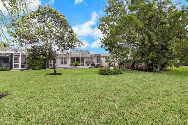 977 Briarwood BLVD, Naples, FL 34104