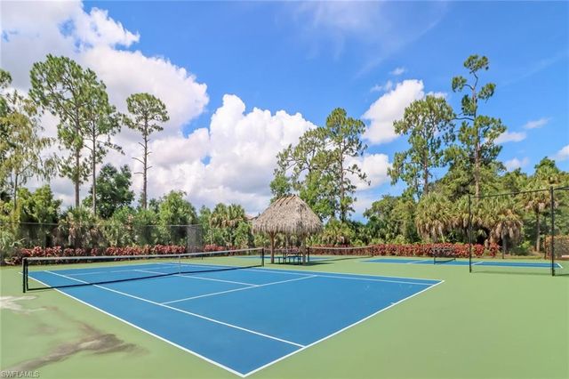 977 Briarwood BLVD, Naples, FL 34104