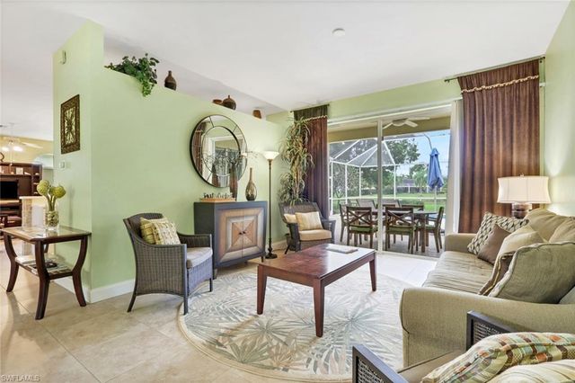 977 Briarwood BLVD, Naples, FL 34104