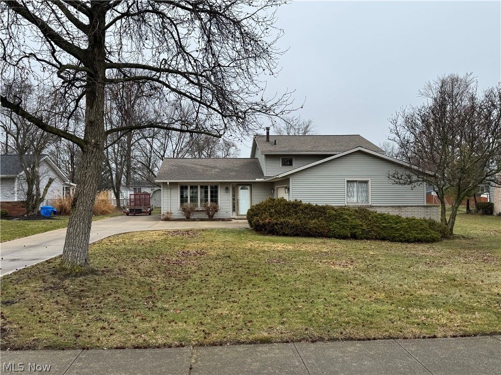 16244 Delmont Avenue, Strongsville, OH 44136