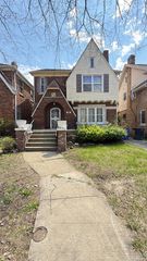 3211 Leslie Street, Detroit, MI 48238