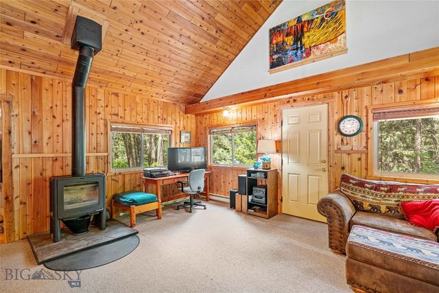 63921 Gallatin Road, Gallatin Gateway, MT 59730