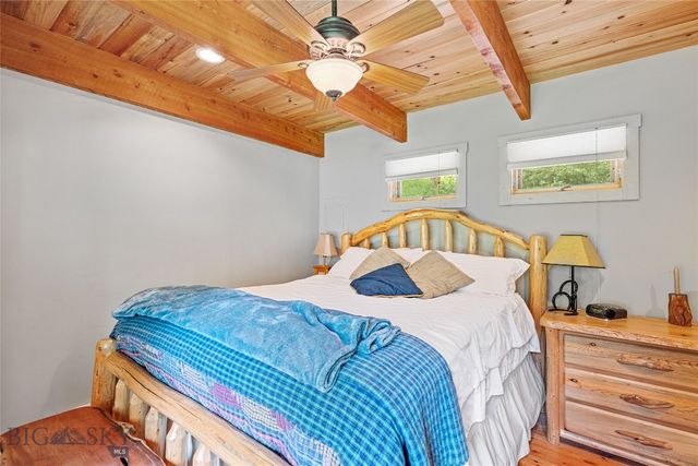 63921 Gallatin Road, Gallatin Gateway, MT 59730