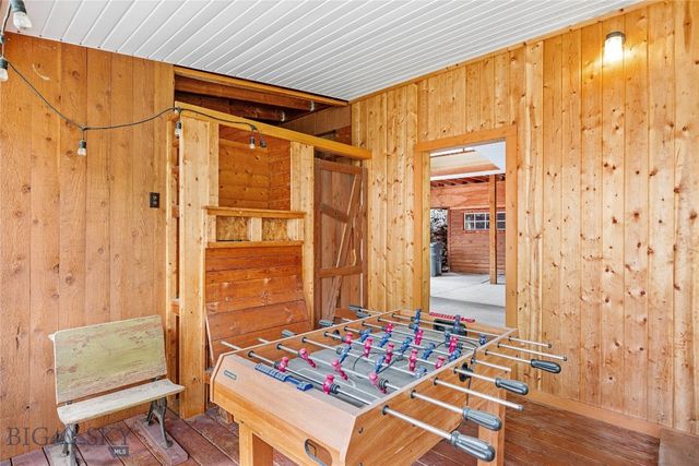 63921 Gallatin Road, Gallatin Gateway, MT 59730