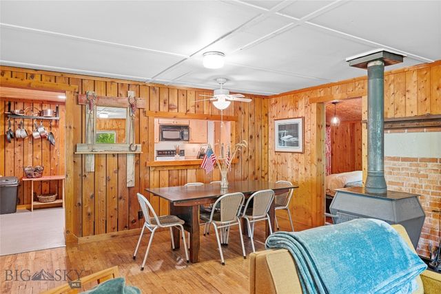 63921 Gallatin Road, Gallatin Gateway, MT 59730