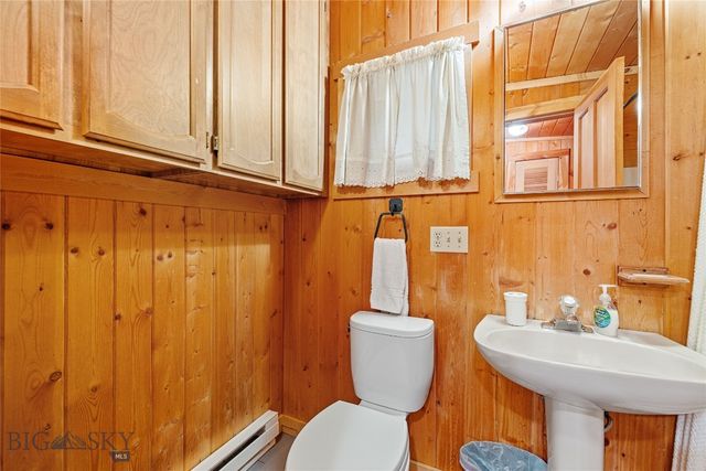 63921 Gallatin Road, Gallatin Gateway, MT 59730