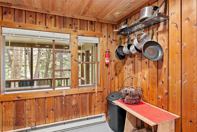 63921 Gallatin Road, Gallatin Gateway, MT 59730