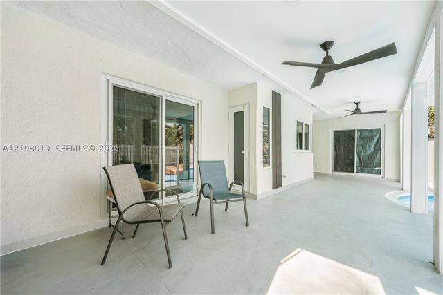 1830 NW 32nd St, Oakland Park, FL 33309