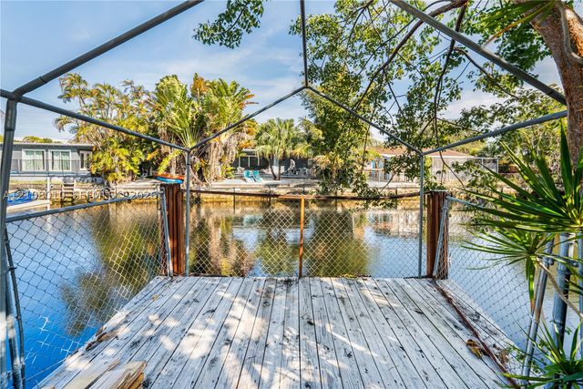 1830 NW 32nd St, Oakland Park, FL 33309
