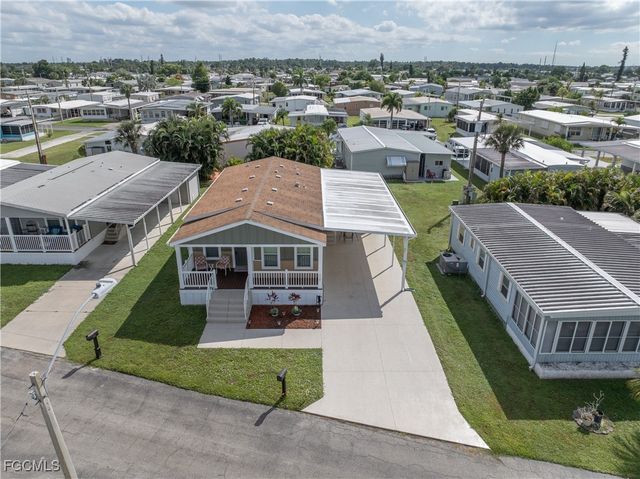 3145 Venus LN, North Fort Myers, FL 33903