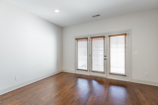 3306 Stonecreek Drive, Chattanooga, TN 37405