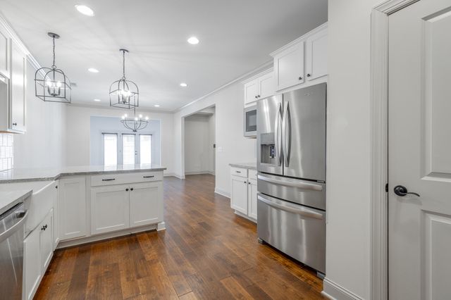 3306 Stonecreek Drive, Chattanooga, TN 37405