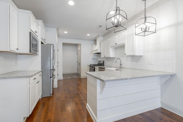 3306 Stonecreek Drive, Chattanooga, TN 37405