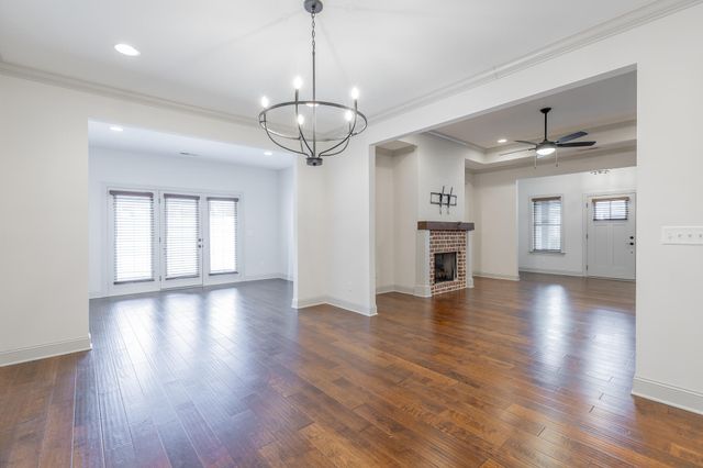 3306 Stonecreek Drive, Chattanooga, TN 37405