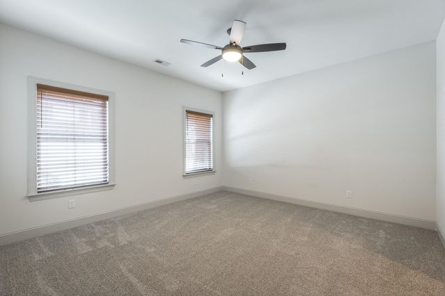 3306 Stonecreek Drive, Chattanooga, TN 37405