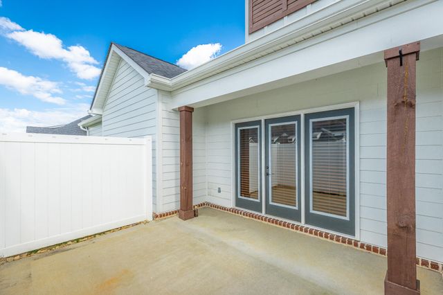 3306 Stonecreek Drive, Chattanooga, TN 37405