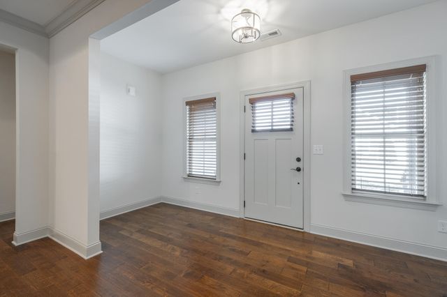 3306 Stonecreek Drive, Chattanooga, TN 37405