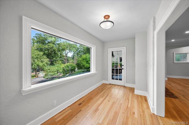 3 Walworth Terrace, White Plains, NY 10606