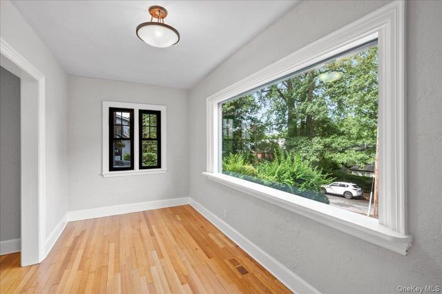 3 Walworth Terrace, White Plains, NY 10606