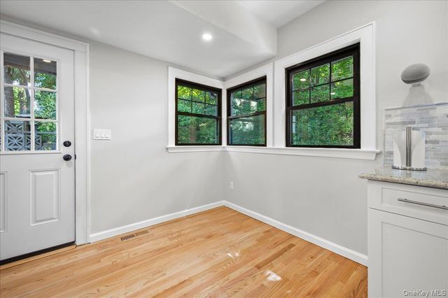 3 Walworth Terrace, White Plains, NY 10606