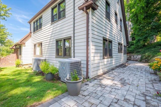 3 Walworth Terrace, White Plains, NY 10606