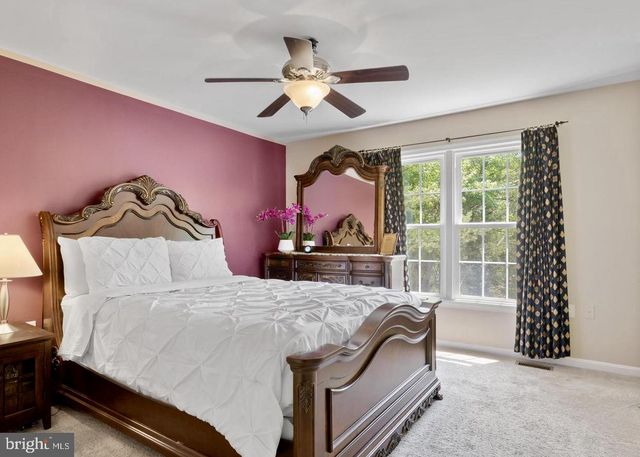 13515 KING CHARLES DR, Chantilly, VA 20151