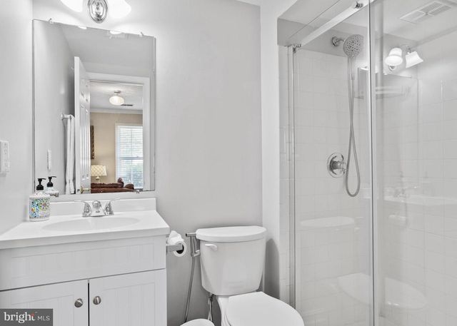 13515 KING CHARLES DR, Chantilly, VA 20151