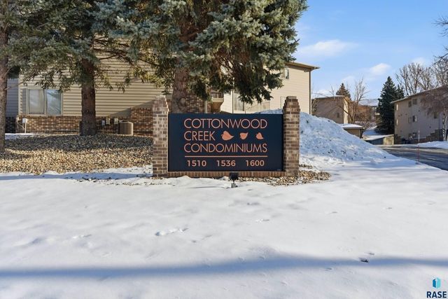 1536 S Southeastern Ave Avenue 205, Sioux Falls, SD 57103