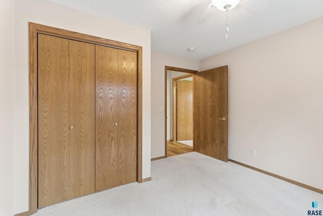 1536 S Southeastern Ave Avenue 205, Sioux Falls, SD 57103