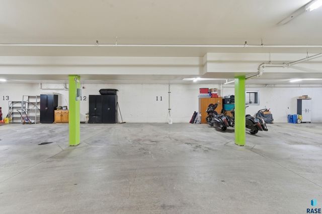 1536 S Southeastern Ave Avenue 205, Sioux Falls, SD 57103