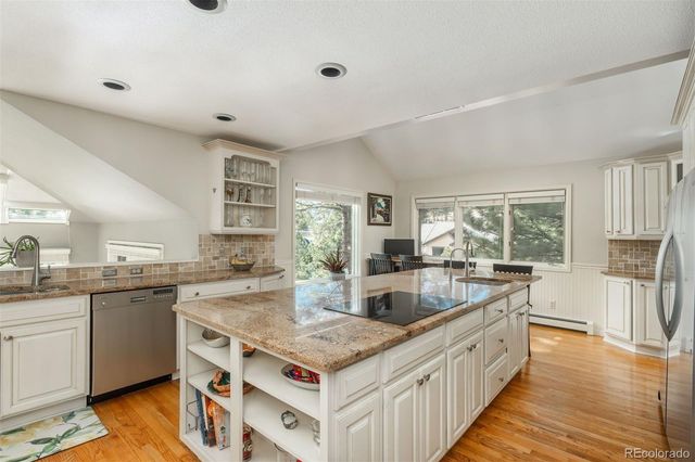 1146 Preserve Circle, Golden, CO 80401