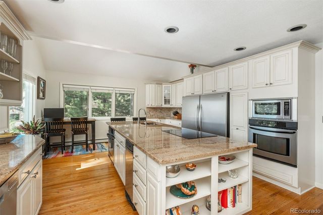 1146 Preserve Circle, Golden, CO 80401