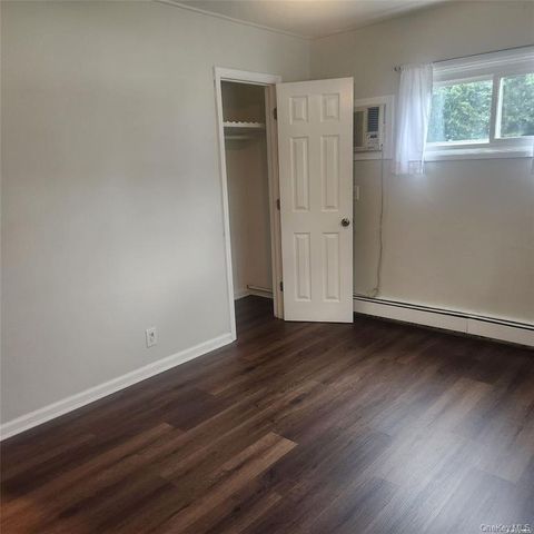 30 Montgomery Avenue house, Oceanside, NY 11572