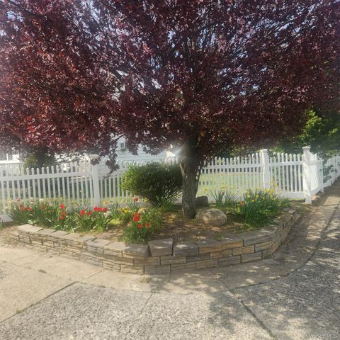 30 Montgomery Avenue house, Oceanside, NY 11572