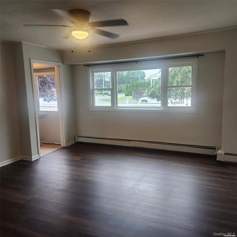 30 Montgomery Avenue house, Oceanside, NY 11572