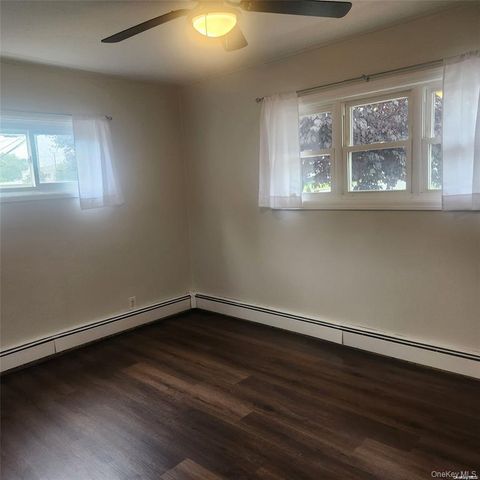 30 Montgomery Avenue house, Oceanside, NY 11572