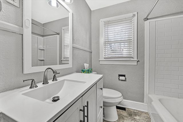 280 Oak St ST, Rocky Mount, VA 24151