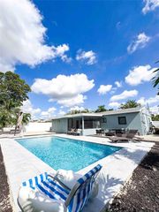 4610 SW 24th St, Fort Lauderdale, FL 33317
