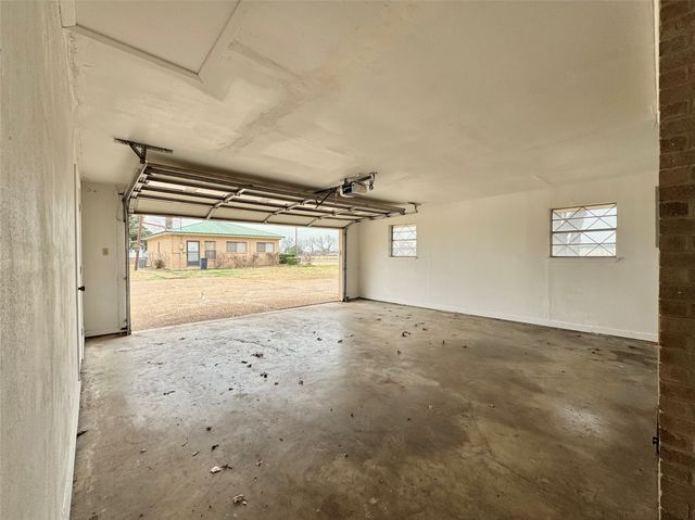 605 Tool Drive, Tool, TX 75143
