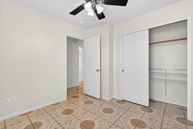 1228 Telstar Loop NW, Albuquerque, NM 87121